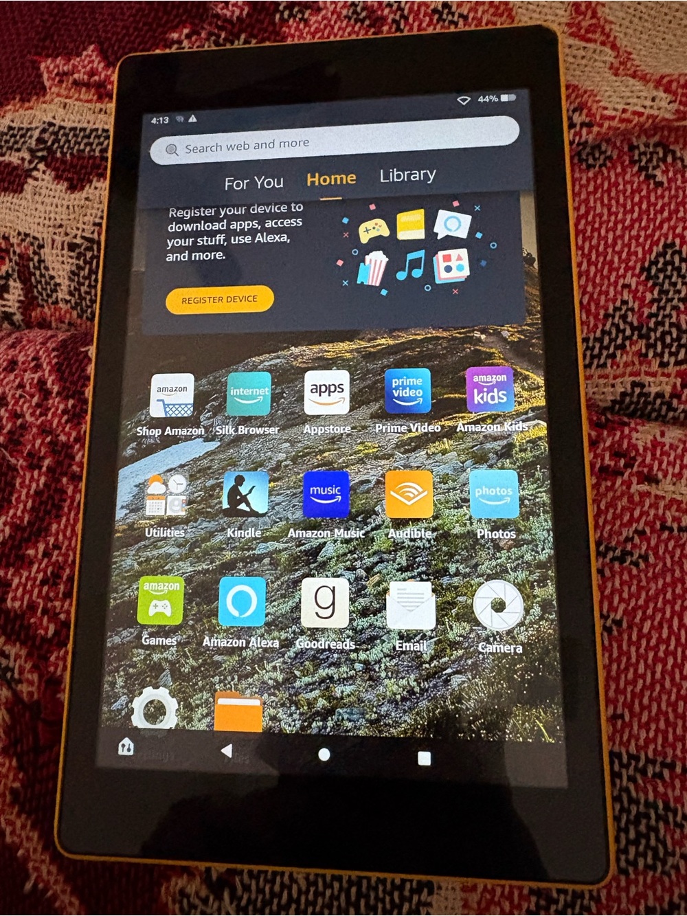Amazon Fire HD 8 Tablet 8th Gen– 16GB Yellow Case Great Condition